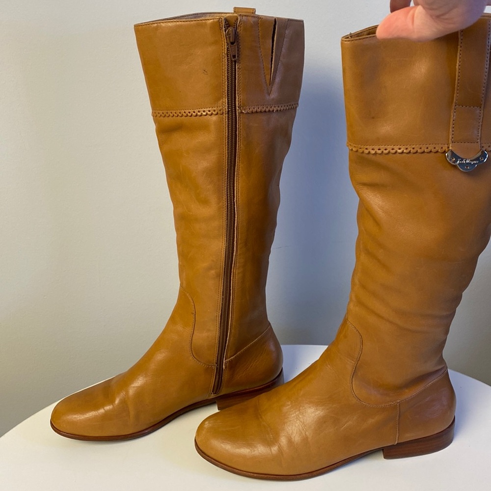 Jack Rogers, riding boots
